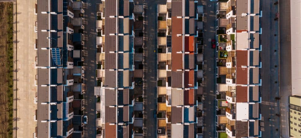 El proceso de instalación fotovoltaica en comunidades