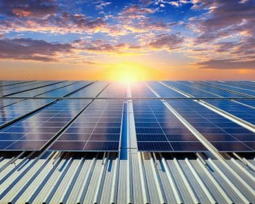¿Cuál es la vida útil de los paneles solares?